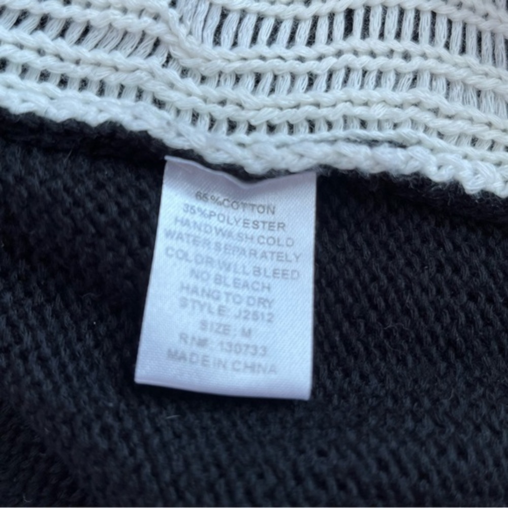 Umgee Black Off White Tiger Sweater Size Medium - Picture 5 of 5